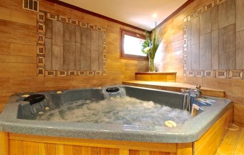 Odalys Chalet Mountain lodge Hotel in Les Deux Alpes