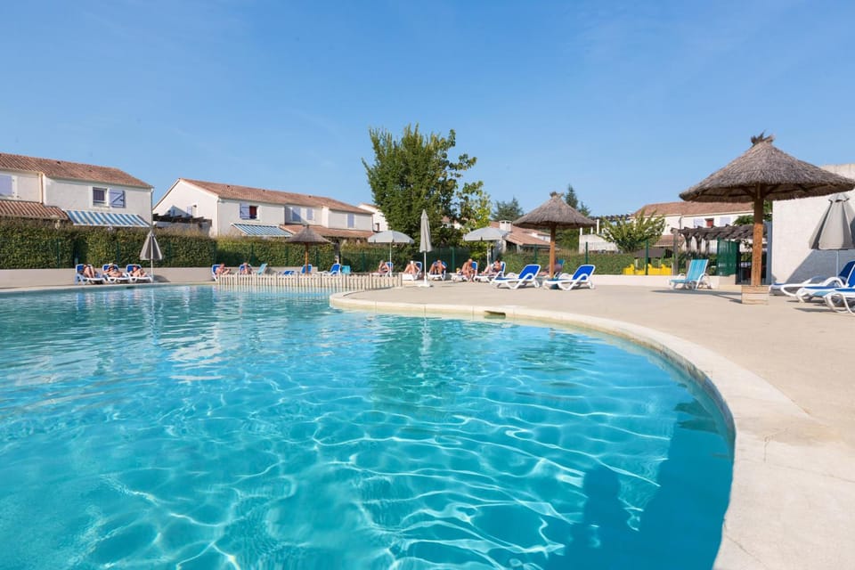 Residence Odalys Les Sources de Manon Hotel in Vallon-Pont-d'Arc
