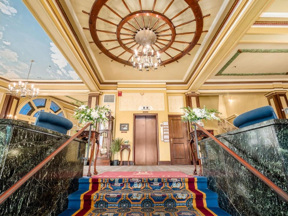 Lafayette Hotel Marietta Hotel in Marietta