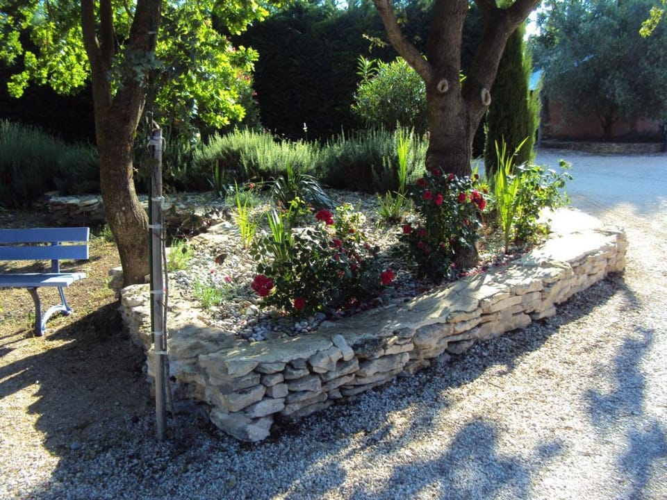 B&B La Douloire Hotel in Pernes-les-Fontaines