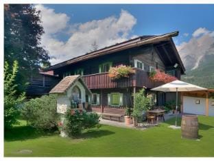 Reitsamerhof - Zimmer & Apartments Hotel in Salzburgerland