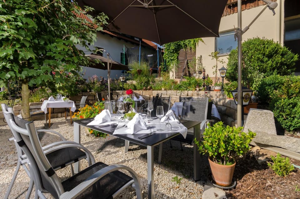 Landhotel Zum Goldenen Kreuz Hotel in Bavaria