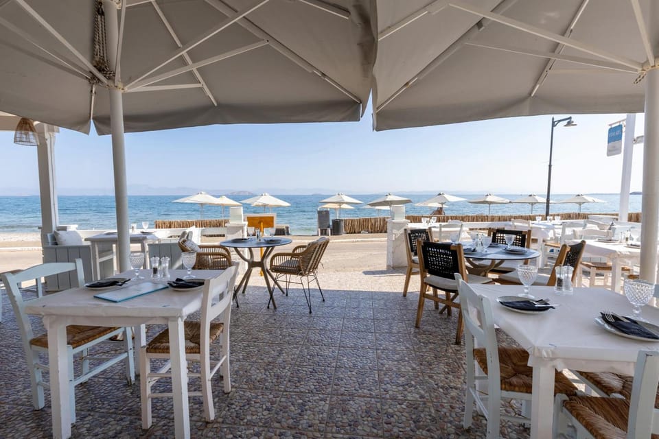 Laza Beach Hotel in Islands