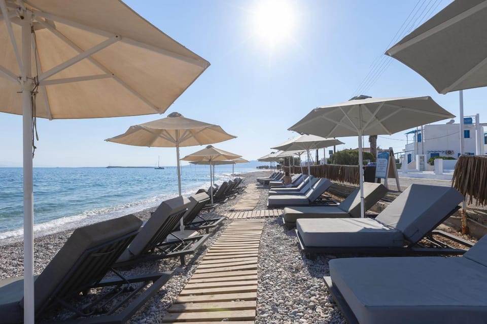 Laza Beach Hotel in Islands