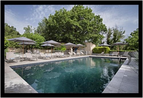 Le Mas Du Pont Roman Hotel in Forcalquier