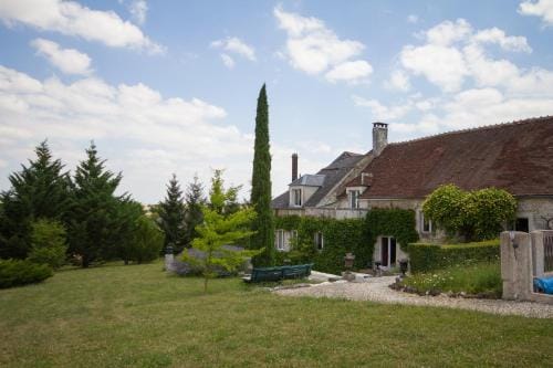Le Relais de Fontenailles Hotel in Bourgogne-Franche-Comté