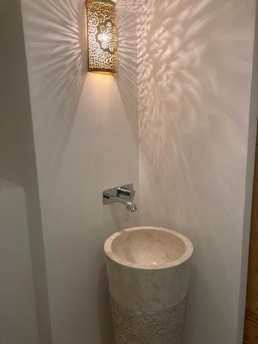 CHAMBRES DES EAUX 28 "baptistine" Hotel in Auvergne-Rhône-Alpes