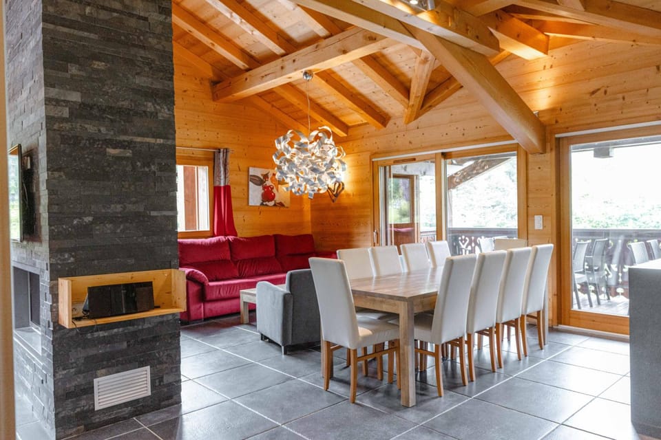 Les Chalets d'Adelphine & SPA Chalet in Les Gets