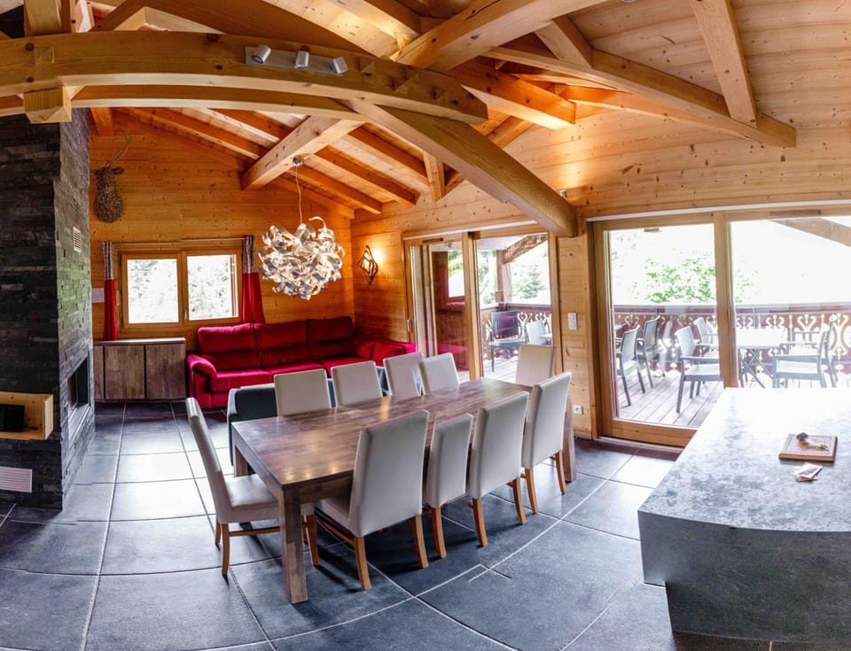 Les Chalets d'Adelphine & SPA Chalet in Les Gets