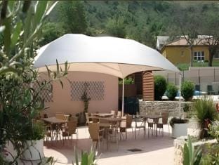 Hotel Restaurant Les Chataigniers Hotel in Provence-Alpes-Côte d'Azur