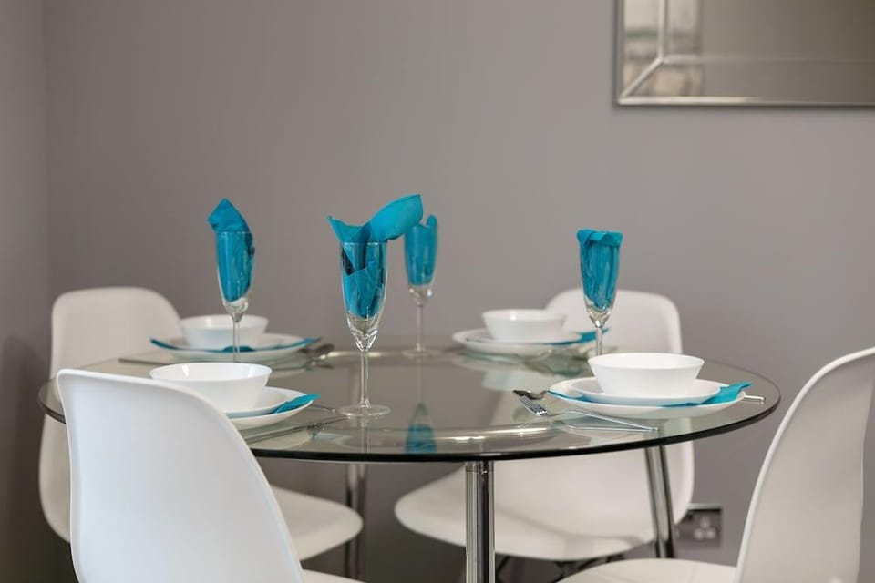 Forbes Retreat - Donnini Apartments Hotel in Ayr