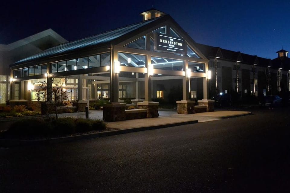 The Kensington Court Hotel in Ann Arbor