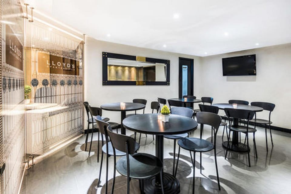 Lloyds Apartasuites Parque 93 Apartment hotel in Bogota
