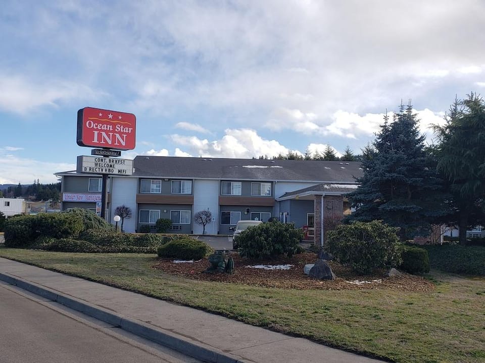 Econo Lodge Washington Harbor Hotel in Sequim