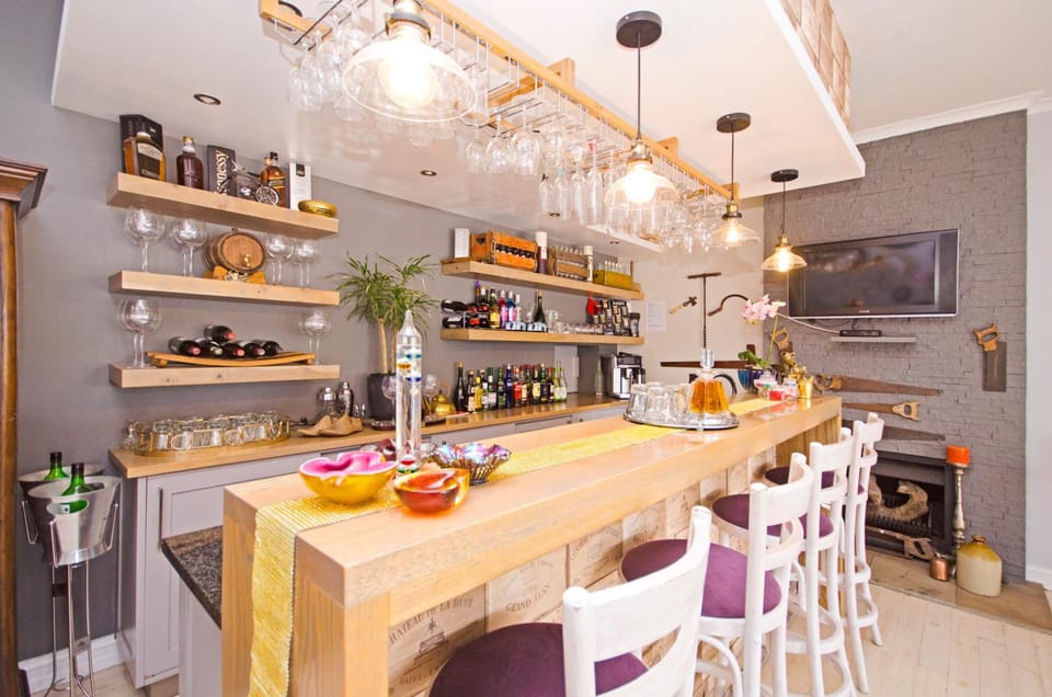 Lodge on Main Guest House Lodge in Port Elizabeth