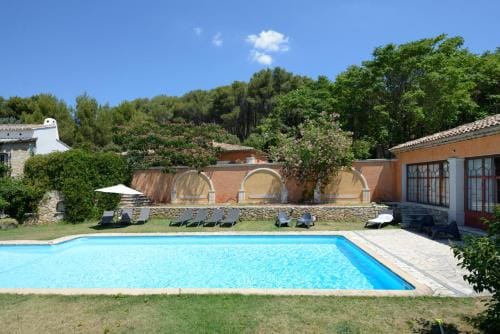 En Vau - Coliving - Mas des Sous Bois Hotel in Aix-en-Provence
