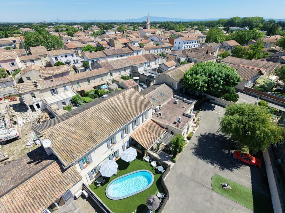 L'Escale des Alpilles Hotel in Avignon