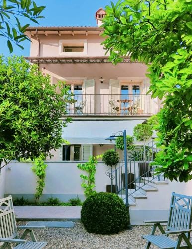 Il Cortiletto - Suites & Apartments Hotel in Pistoia