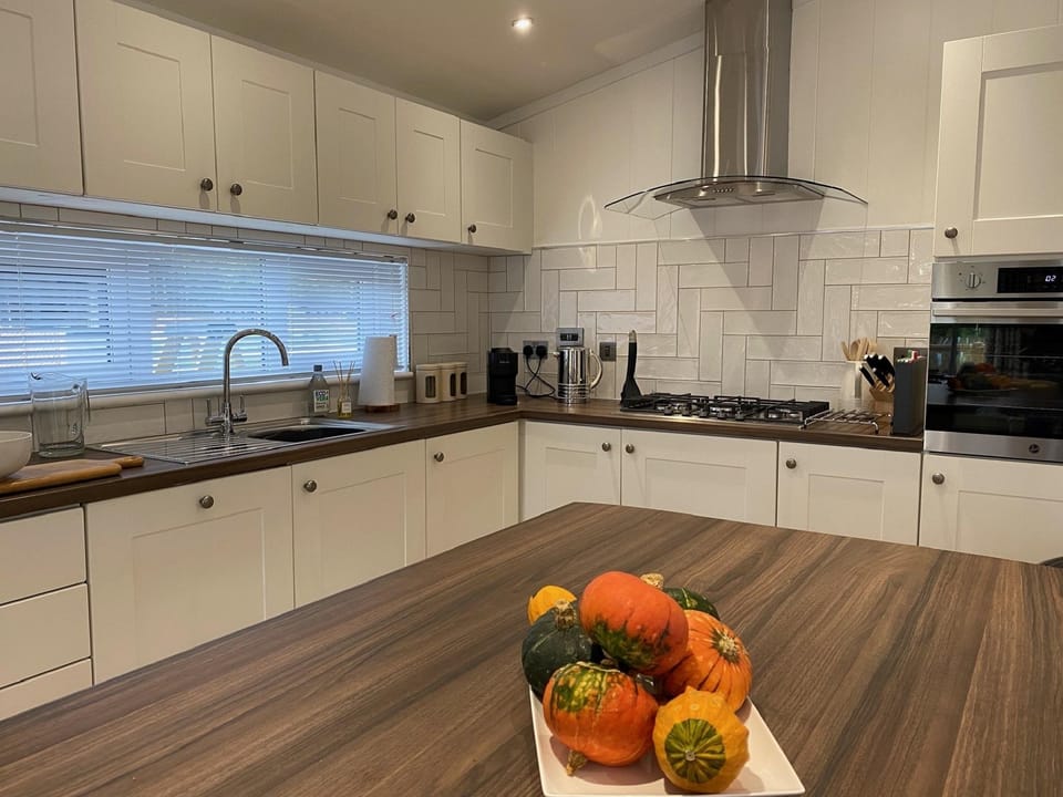 Hollicarrs - Gingerlily Lodge in Selby