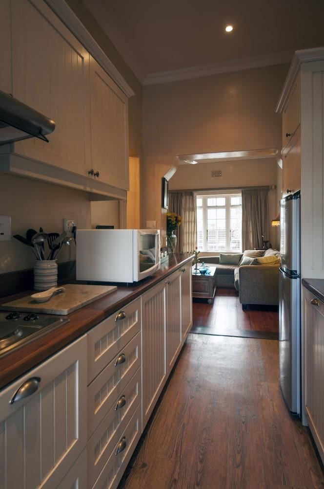 Harfield Guest Villa Hotel in Cape Town