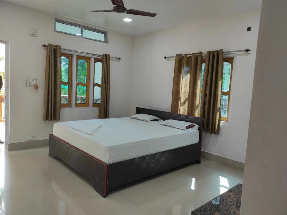 Homocation Samaina Cottage  Hotel in India