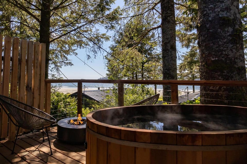 Mackenzie Beach Resort Resort in Tofino