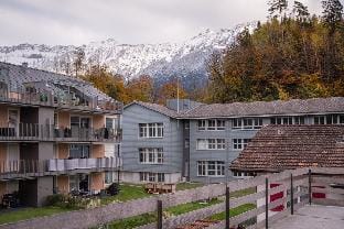 Stay Switzerland - 2 Bedroom Mountain View Apt Hotel in Interlaken