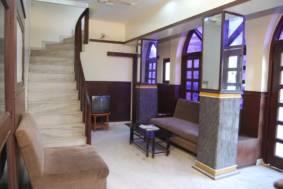 Hotel Raghav Palace Hotel in Jaipur