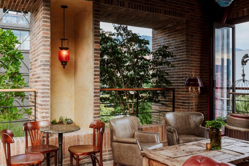 Bar/lounge
