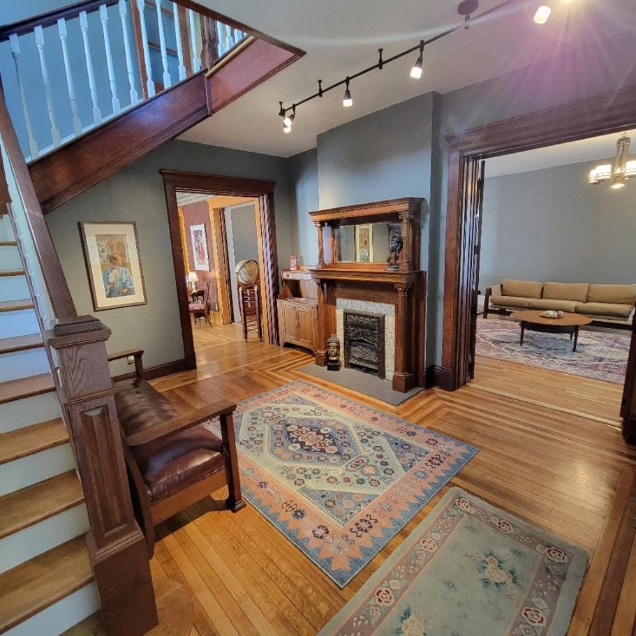 Art and Lodging Hotel in South Bend