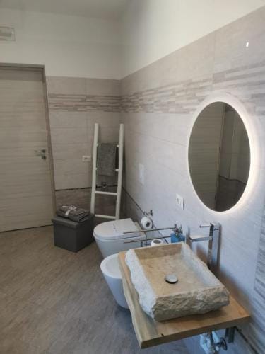 LONATE ROOM Hotel in Lombardy