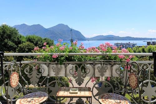 Casa alle Colonne by Hotel Ancora Hotel in Intra