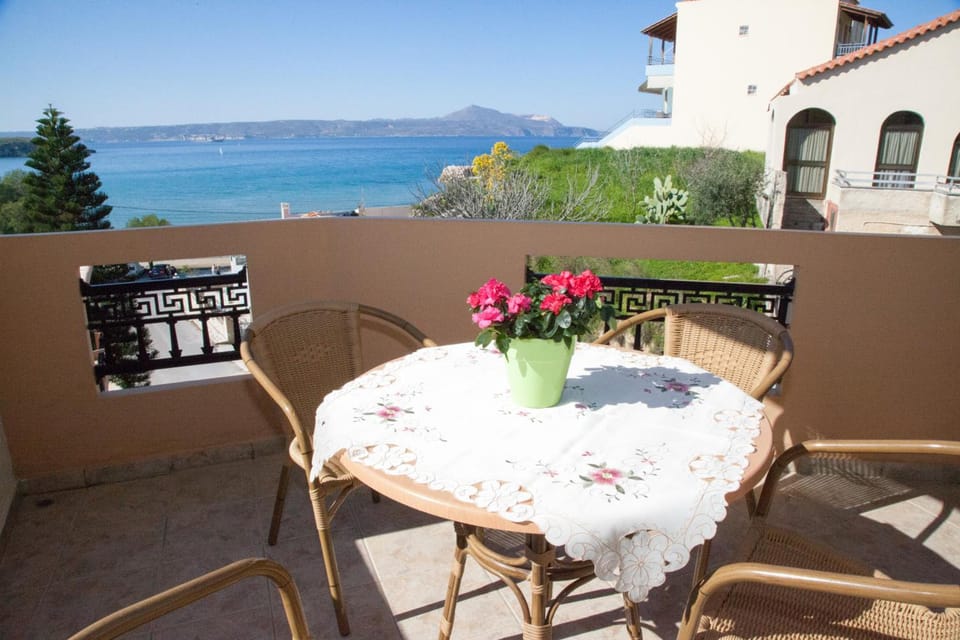 Meandros Hotel in Almyrida