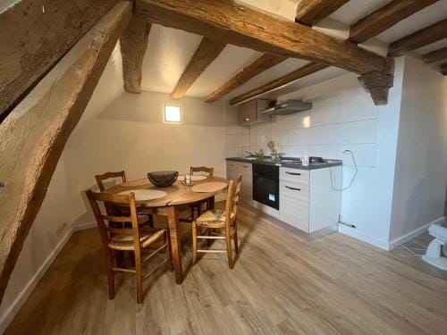 Mercier de Montigny - Les Chambres du Beffroi - SPA et Massage Hotel in Fougères