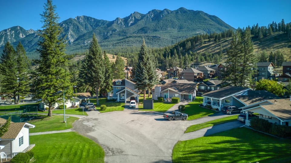 RidgeView Resort Resort in Radium Hot Springs