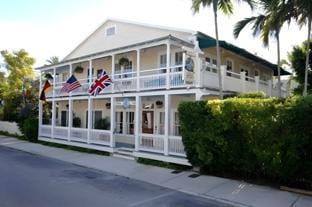 The Independent Inn - Formerly Heron House Court Hotel in Key West