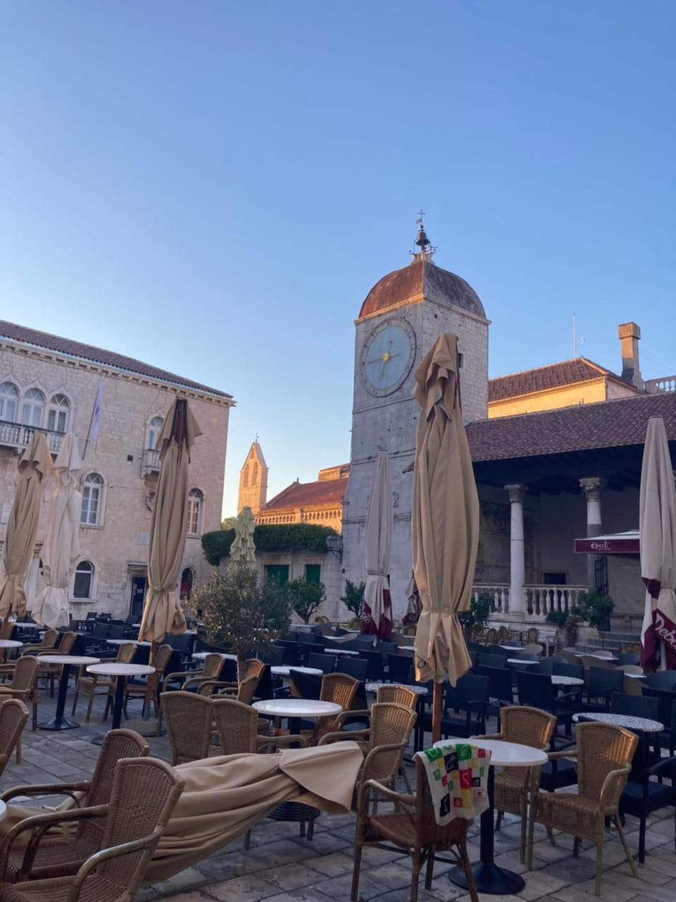 Dragazzo studio Hotel in Trogir