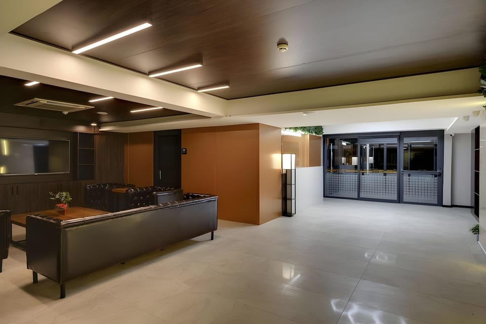 LEO SUITES HOTEL Hotel in Greece