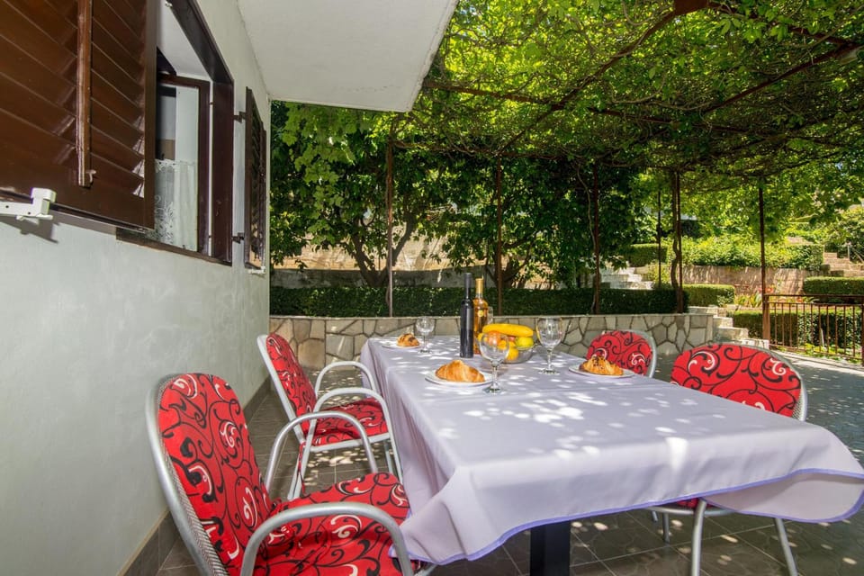 Apartments Jelka Hotel in Dubrovnik-Neretva County