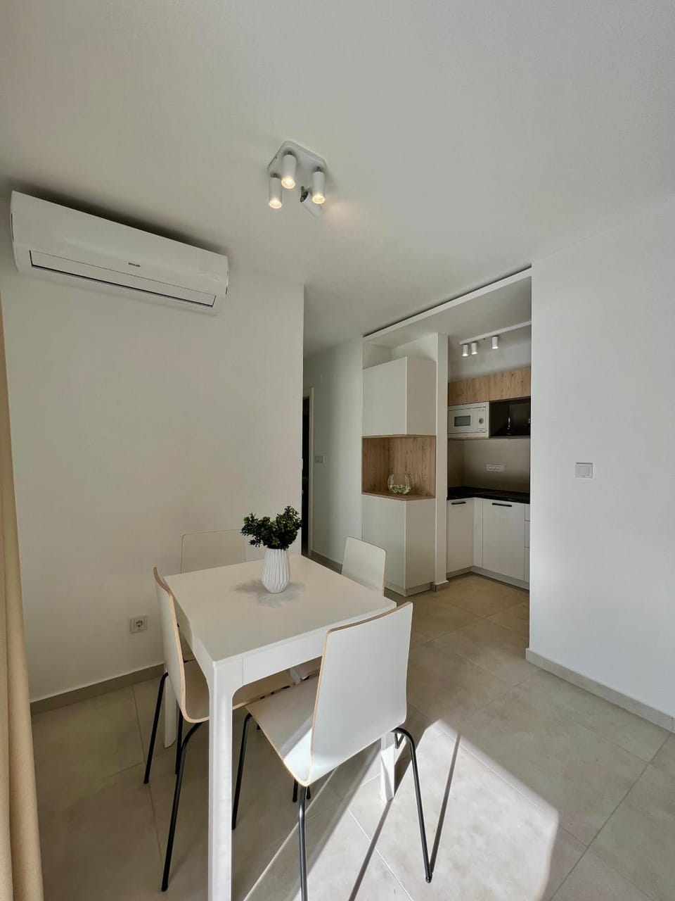 Solaris Lux Apartments Hotel in Dobrota