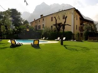 Residence Villa degli Aranci Hotel in Riva del Garda
