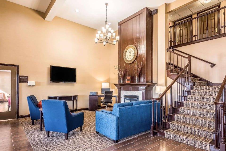 Comfort Inn & Suites Heath - Newark South Hotel in Ohio