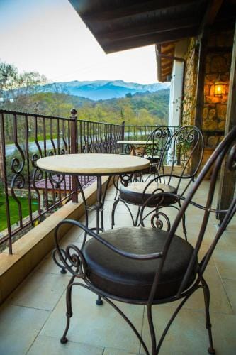 Archontiko Emmanouilidi Suites Hotel in Decentralized Administration of Macedonia and Thrace