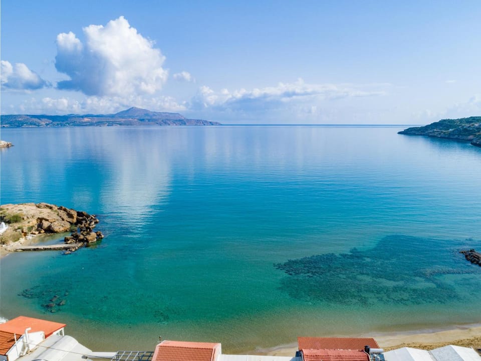 Armonia Apartments Hotel in Almyrida