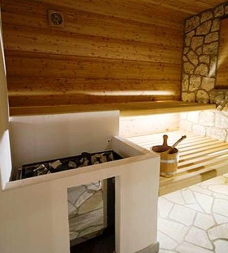 Arnica Mountain Hotel Hotel in Trentino-South Tyrol