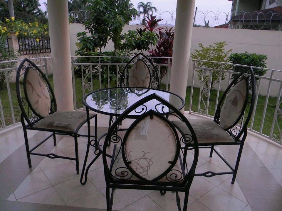 Acacia Lodge, North Legon Hotel in Greater Accra Region, Ghana