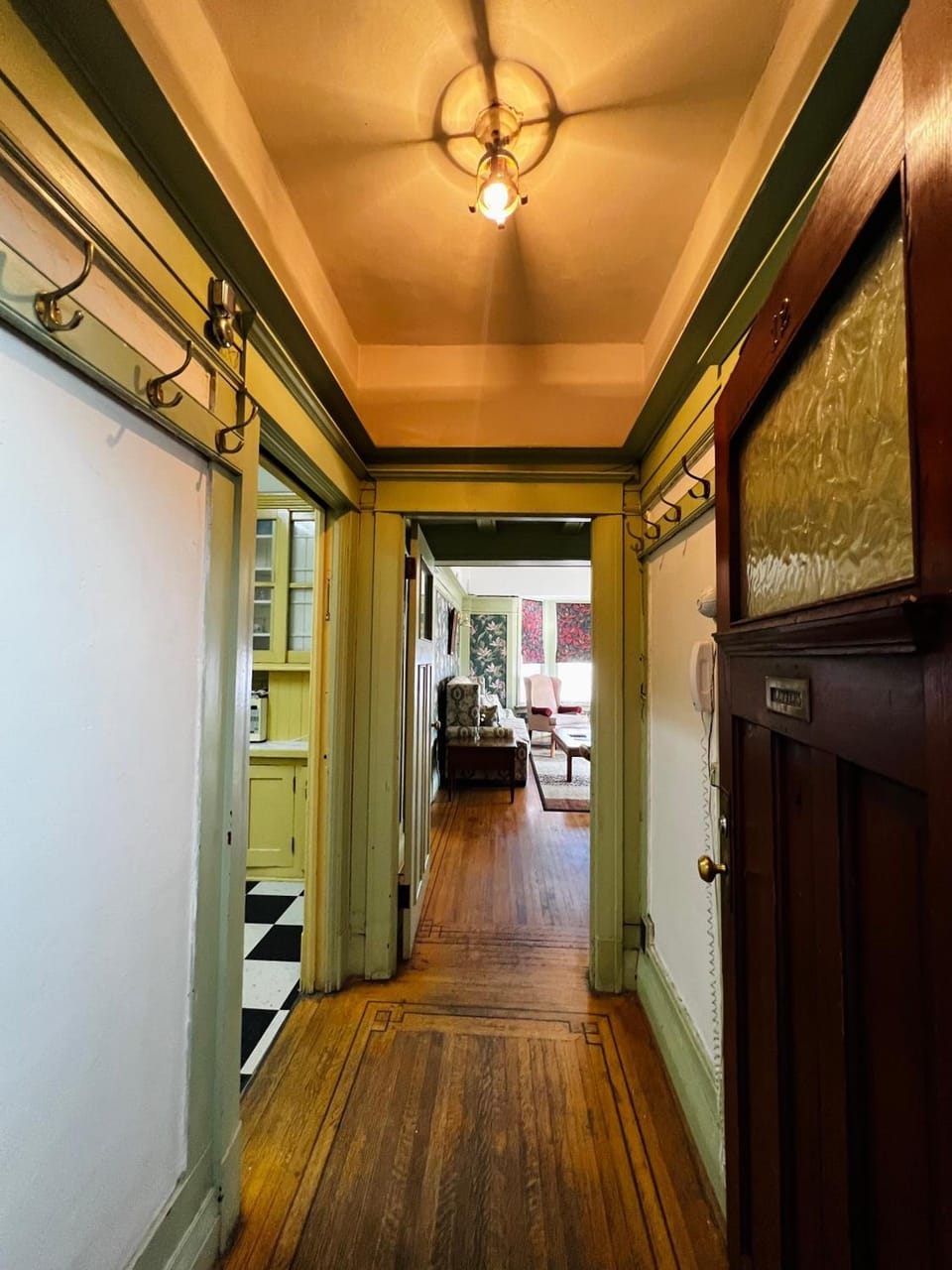 Arundel Mansions Hotel Hotel in New Westminster