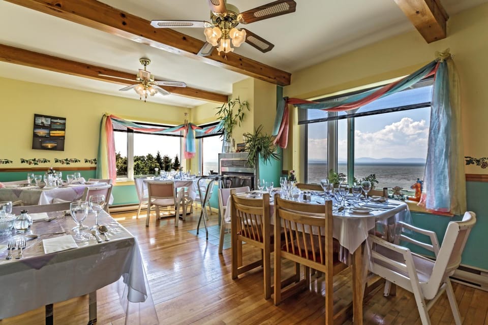 Auberge de L'Anse Inn in Rivière-du-Loup