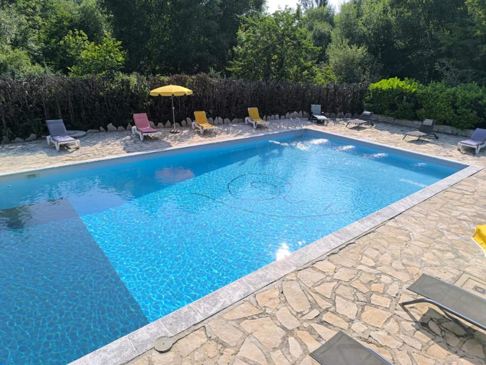 Auberge de l'Escargot d'Or Hotel in Dieulefit