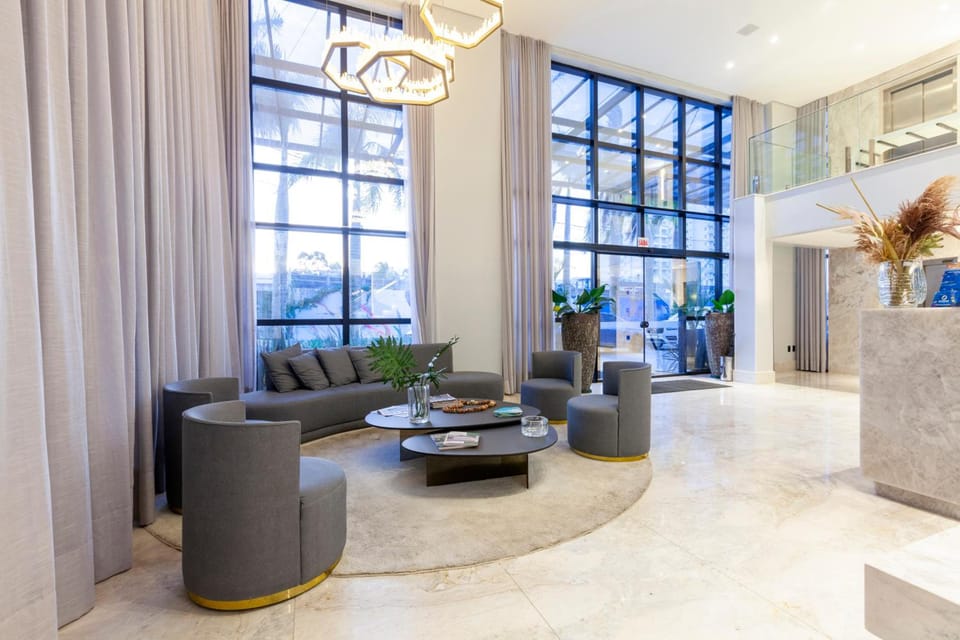 Shared lounge/TV area